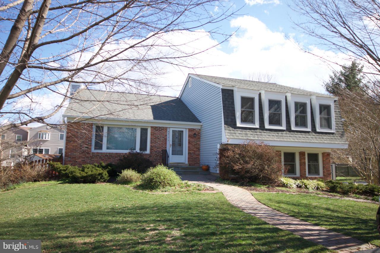 4317 Pleasant Valley Road Chantilly, VA 20151 - Photo 30 of 30 Exterior (Front)