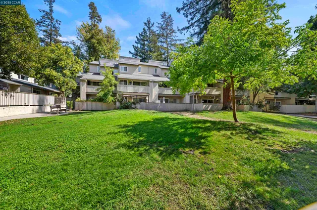 $374,000 | 2712 Oak Road, Unit 60, Walnut Creek, CA 94597