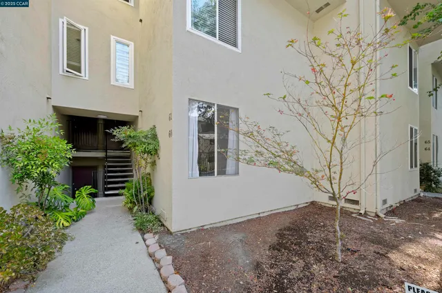 $374,000 | 2712 Oak Road, Unit 60, Walnut Creek, CA 94597