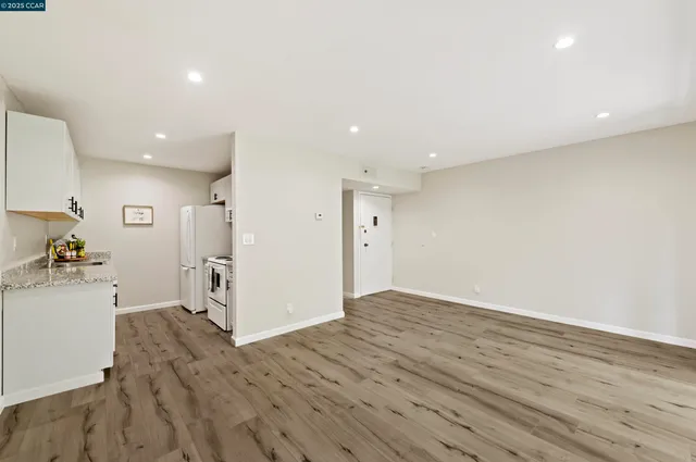 $374,000 | 2712 Oak Road, Unit 60, Walnut Creek, CA 94597