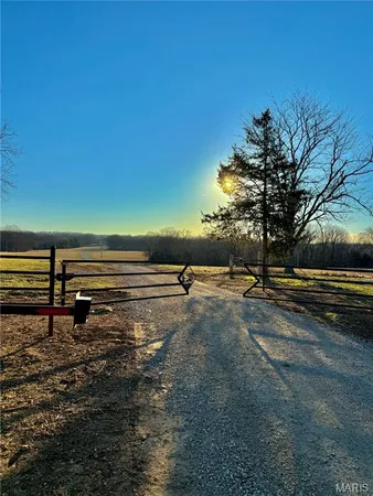 $168,300 | 4 Unincorporated Mo 65556, Richland, MO 65556