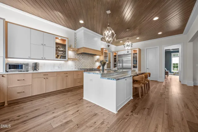 $2,375,000 | 5204 Barton View Court, Raleigh, NC 27615