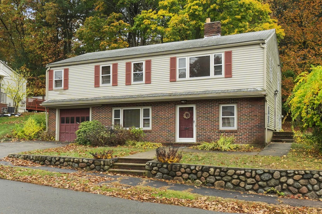 8 McIntyre Road Saugus, MA 01906 - Photo 1 of 19 Gallery Image 1