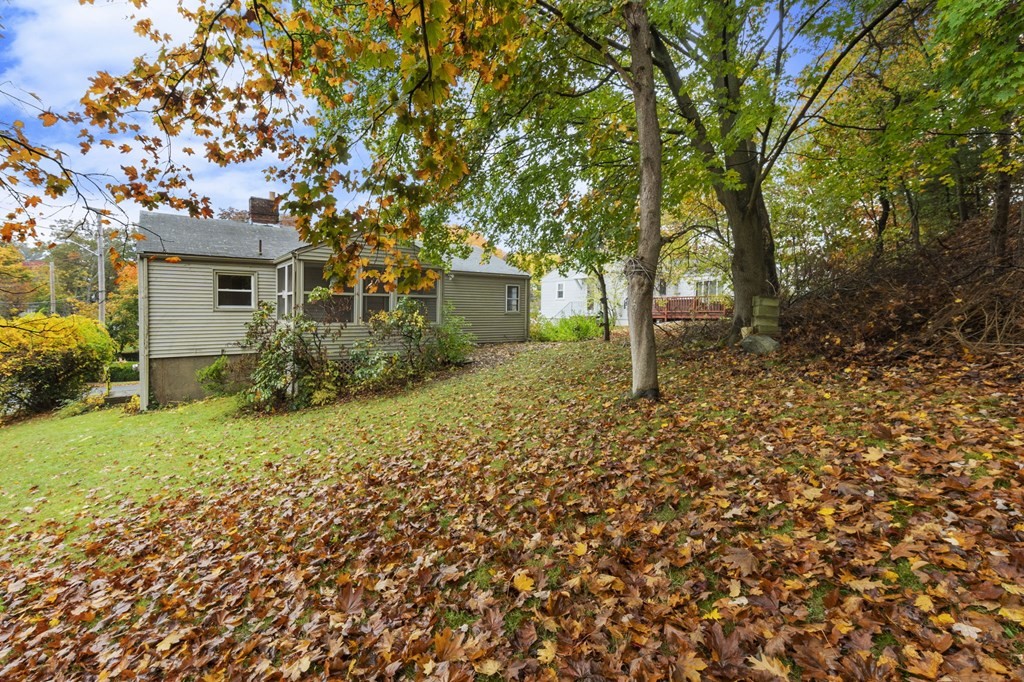 8 McIntyre Road Saugus, MA 01906 - Photo 18 of 19 Gallery Image 18