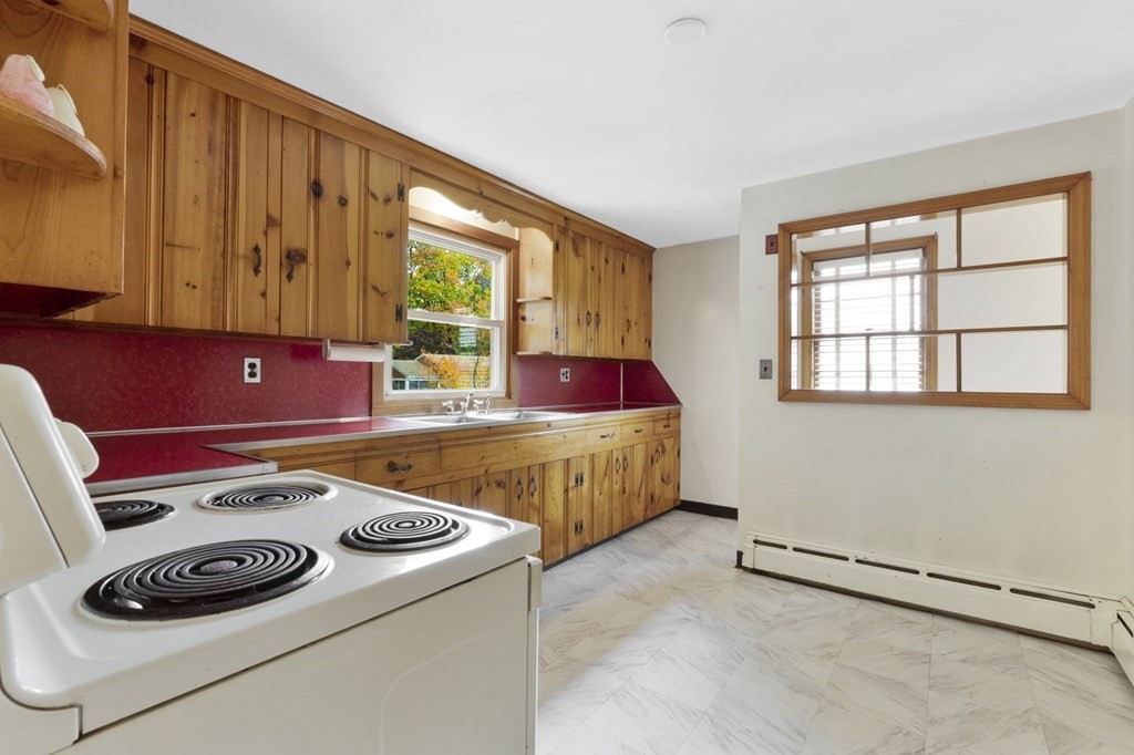 8 McIntyre Road Saugus, MA 01906 - Photo 9 of 19 Gallery Image 9