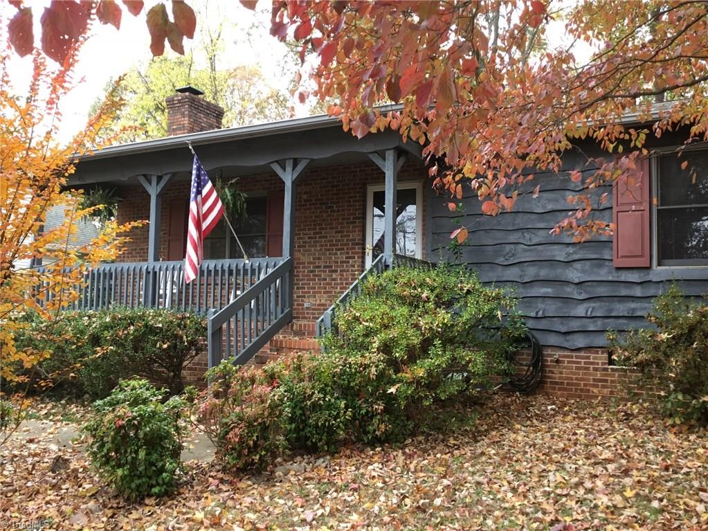 923 Aberdeen Road High Point, NC 27265 - Photo 2 of 30 Gallery Image 2