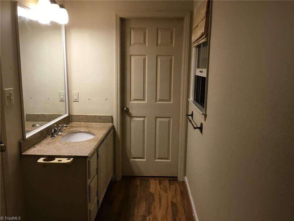 923 Aberdeen Road High Point, NC 27265 - Photo 20 of 30 Gallery Image 20