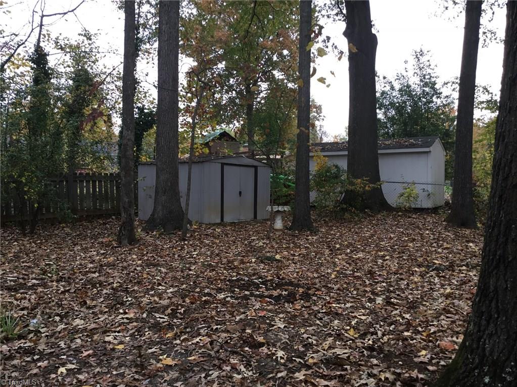 923 Aberdeen Road High Point, NC 27265 - Photo 29 of 30 Gallery Image 29