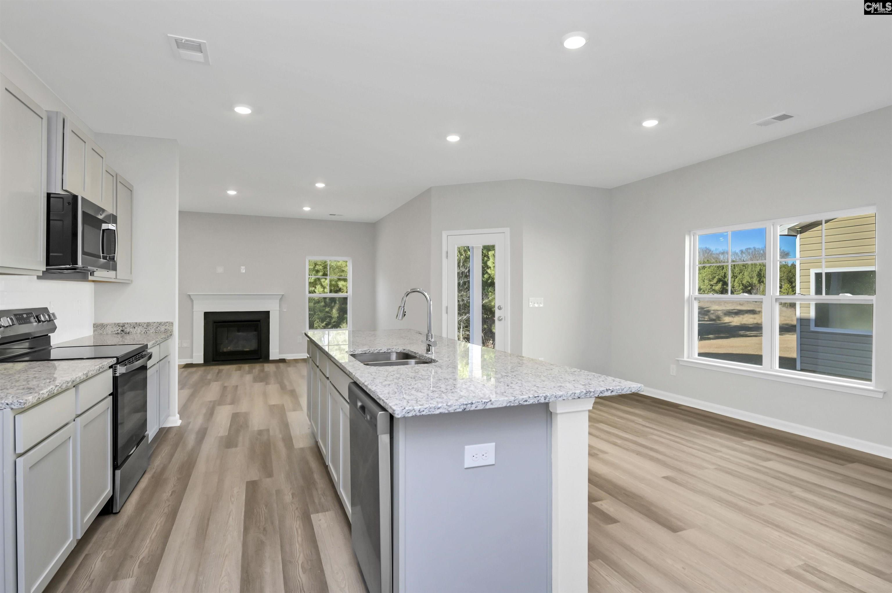 122 Middlesex Court Lugoff, SC 29078 - Photo 8 of 23