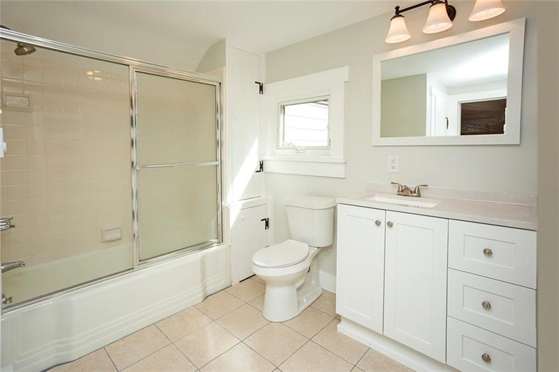 306 Two Mile Run Road Ligonier, PA 15658 - Photo 13 of 25 Upstairs Bathroom