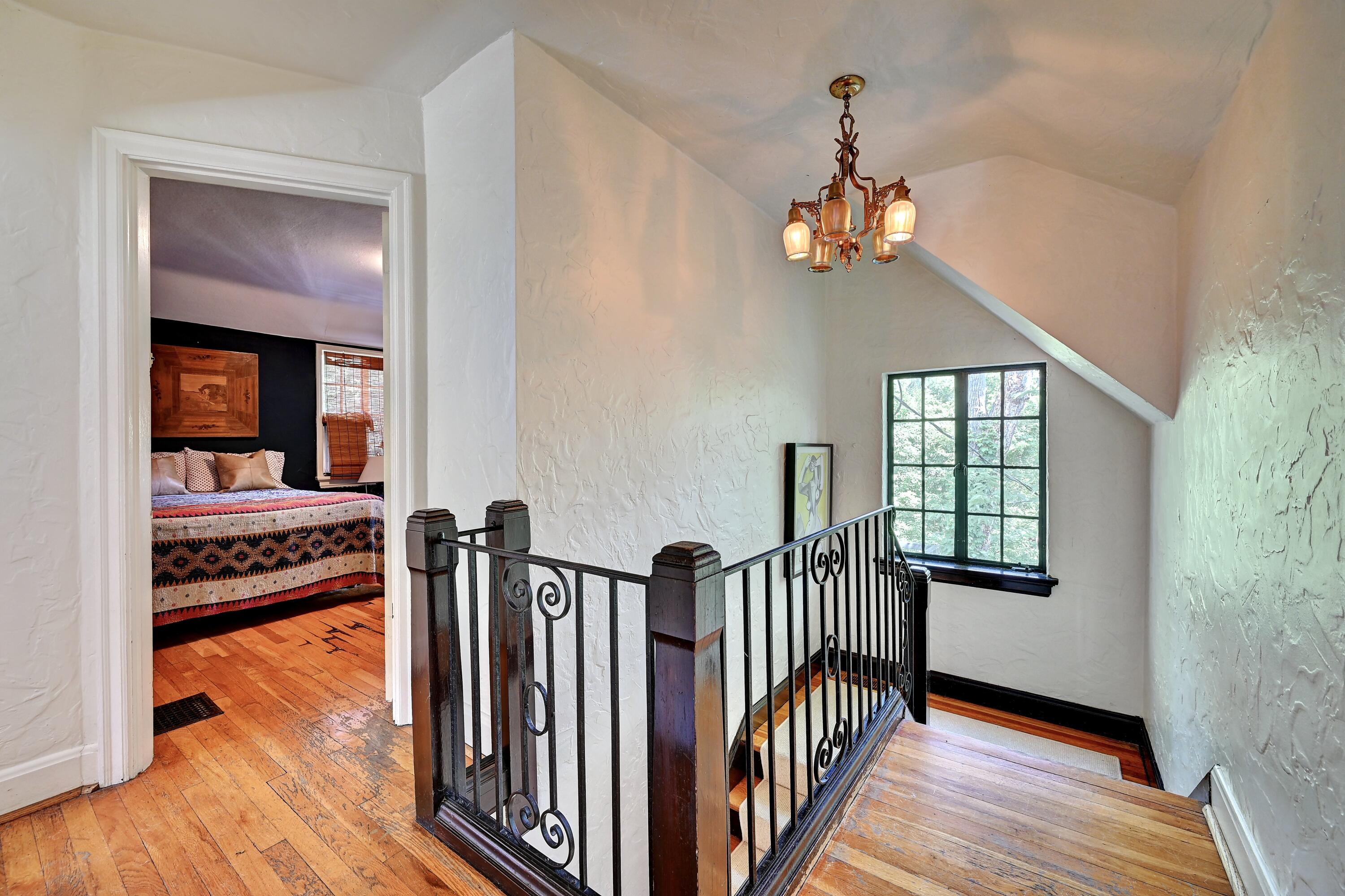 1060 Jackson Road Covington, KY 41011 - Photo 18 of 30 Stairs