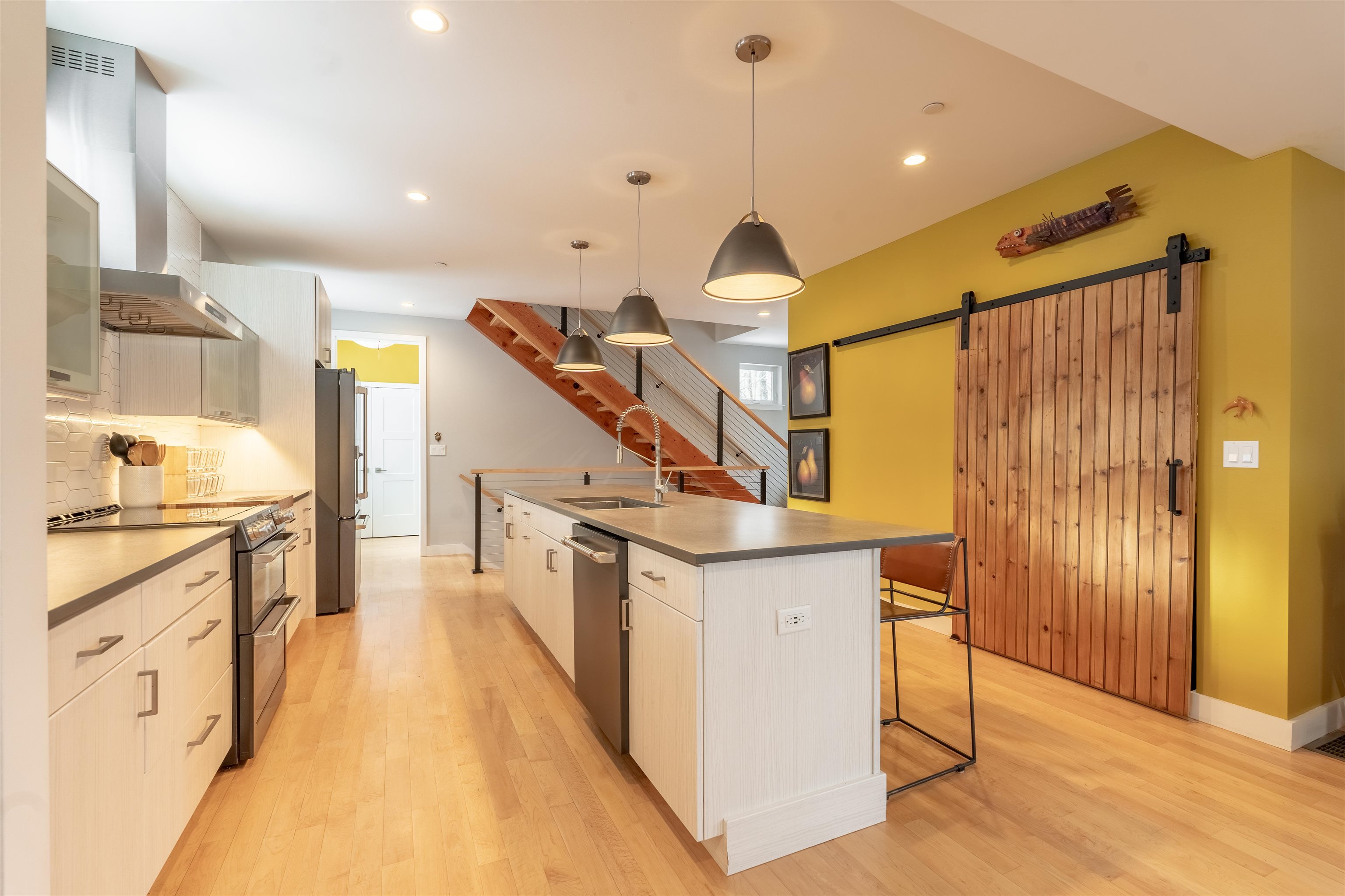 5 Trask Drive Dover, NH 03820 - Photo 17 of 59