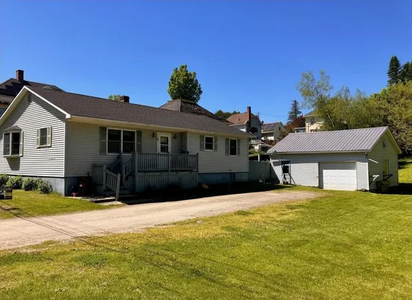 $199,000 | 31 South Street, Troy, VT 05859
