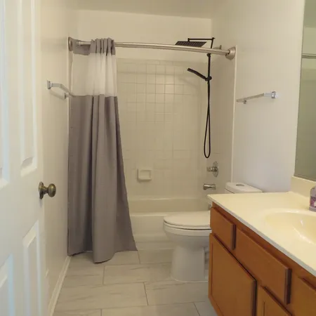 $2,500 | 2530 Warm Springs Lane, Naperville, IL 60564