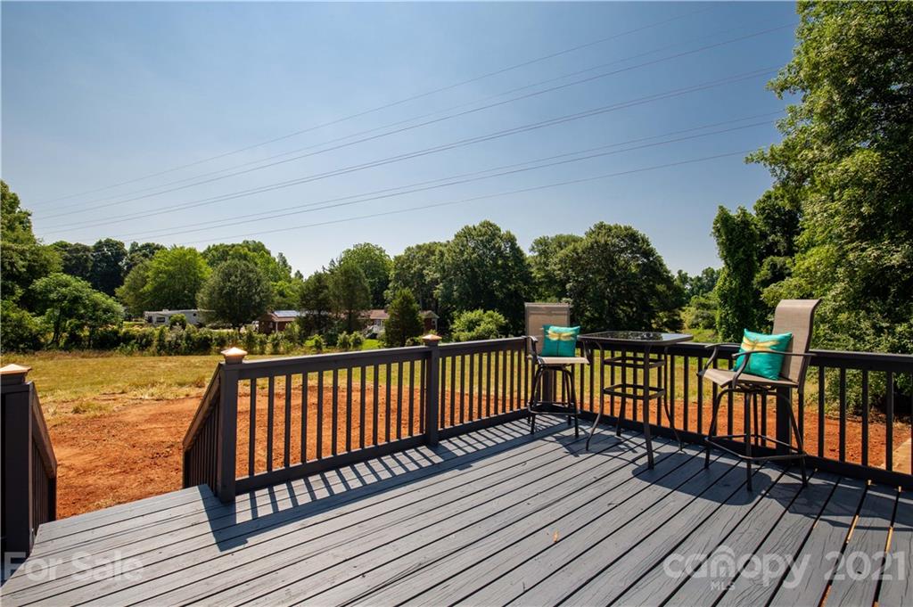 1526 Bloomfield Road Rock Hill, SC 29732 - Photo 9 of 24 Gallery Image 9
