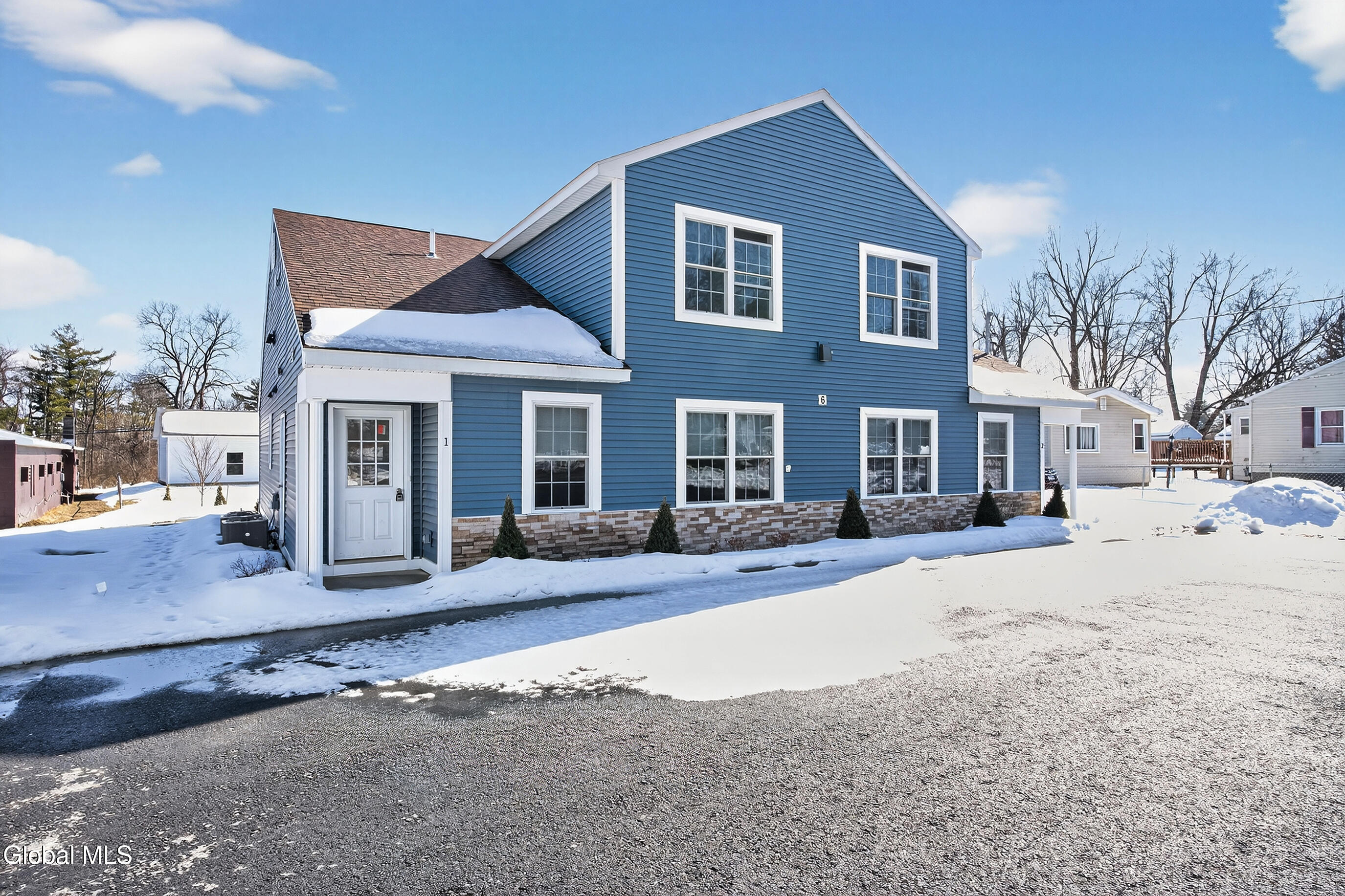 6 Arrow Street, Unit 3 Colonie, NY 12304 - Photo 2 of 32 002-6-Arrow-St-Schenectady-NY-12304_Unit