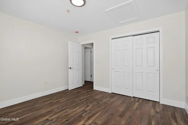 $2,000 | 6 Arrow Street, Unit 3, Colonie, NY 12304