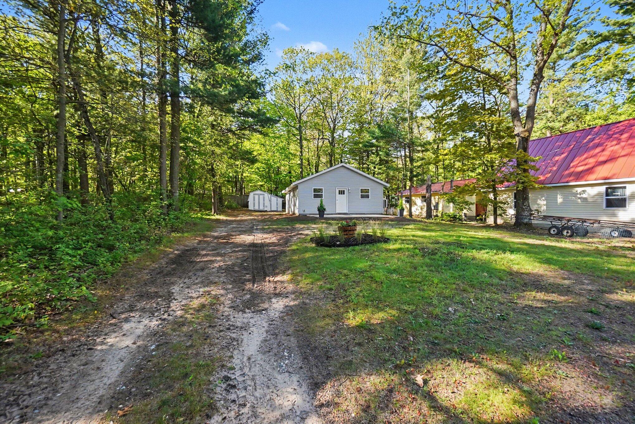 9751 Silver Lake Road Mears, MI 49436 - Photo 4 of 24 002_file_8220