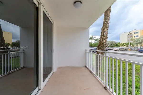 $239,900 | 6960 Miami Gardens Drive, Unit 2124, Hialeah, FL 33015