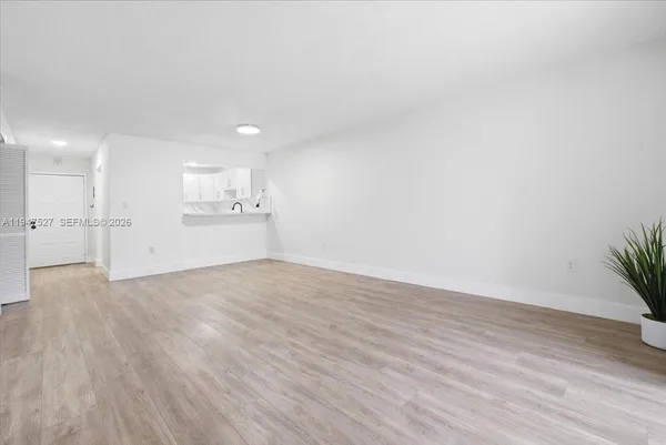$239,900 | 6960 Miami Gardens Drive, Unit 2124, Hialeah, FL 33015