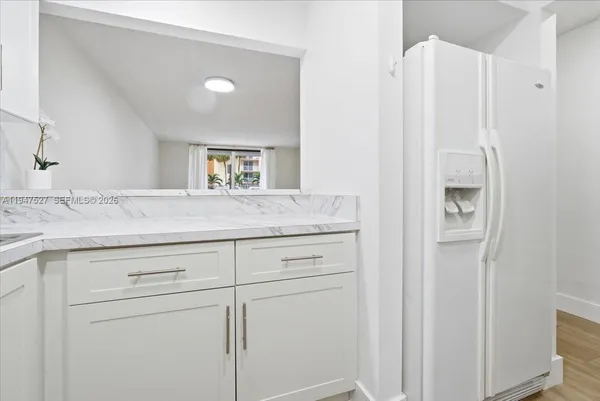 $239,900 | 6960 Miami Gardens Drive, Unit 2124, Hialeah, FL 33015