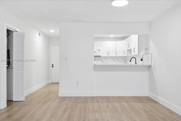 $239,900 | 6960 Miami Gardens Drive, Unit 2124, Hialeah, FL 33015