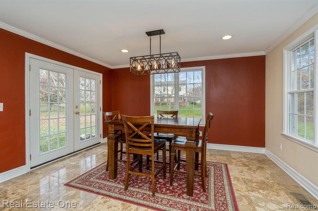 1958 Brookfield Road Rochester Hills, MI 48306 - Photo 15 of 35
