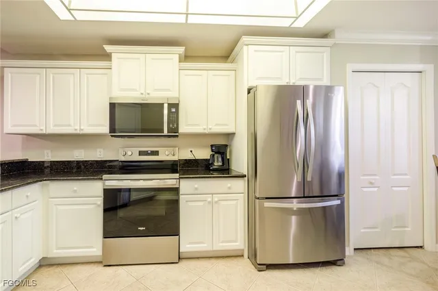 $475,000 | 10381 McArthur Palms Lane, Unit 2711, Fort Myers, FL 33966