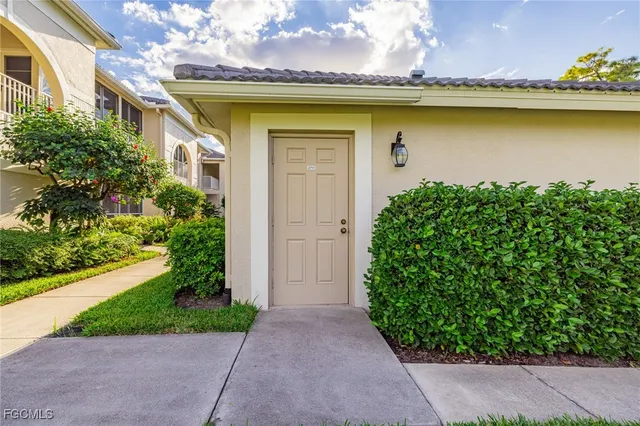 $475,000 | 10381 McArthur Palms Lane, Unit 2711, Fort Myers, FL 33966