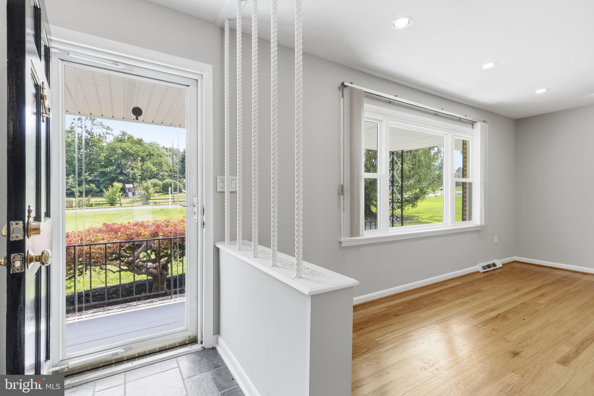 527 Stratford Road Fallston, MD 21047 - Photo 5 of 54 Inviting Front Entryway