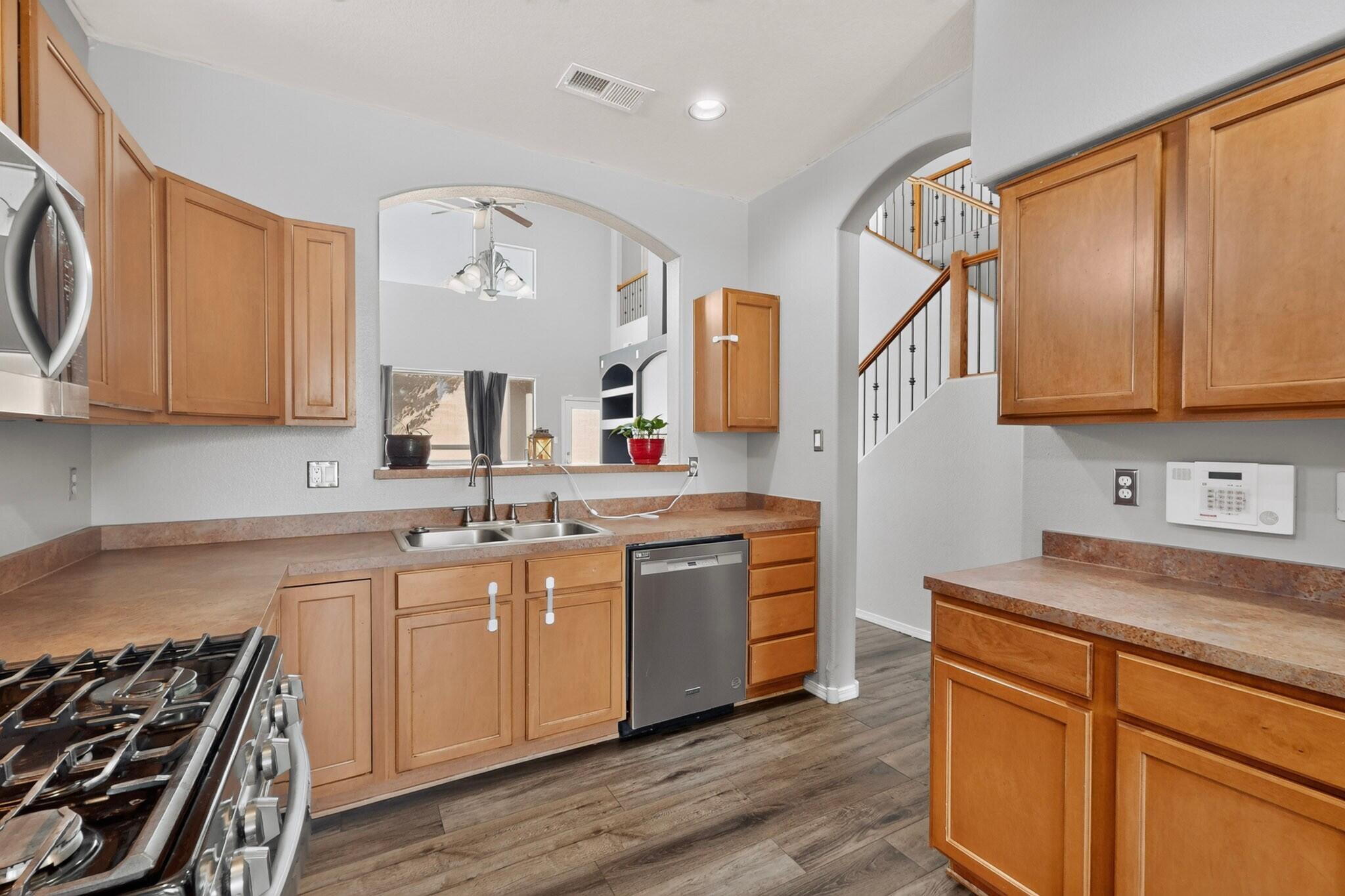 1225 Danzante Drive Southeast Rio Rancho, NM 87124 - Photo 17 of 47 Gallery Image 17