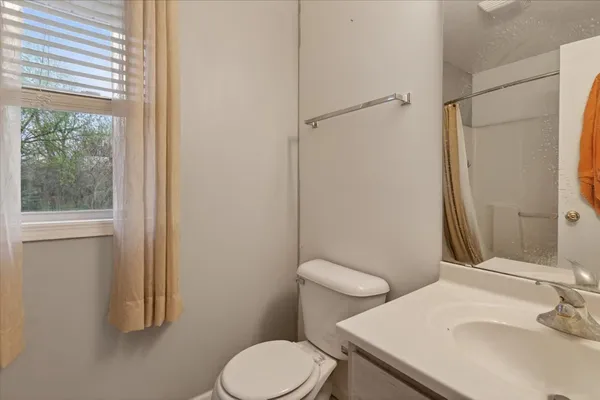 $240,900 | 1109 Candlewick Drive, Poplar Grove, IL 61065