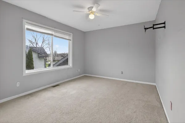 $240,900 | 1109 Candlewick Drive, Poplar Grove, IL 61065