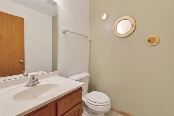 $240,900 | 1109 Candlewick Drive, Poplar Grove, IL 61065