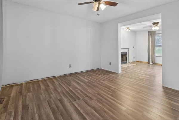 $240,900 | 1109 Candlewick Drive, Poplar Grove, IL 61065