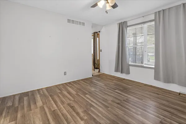 $240,900 | 1109 Candlewick Drive, Poplar Grove, IL 61065