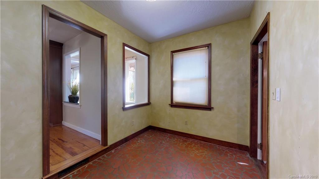 125 Beverly Road Asheville, NC 28805 - Photo 26 of 30 Gallery Image 26