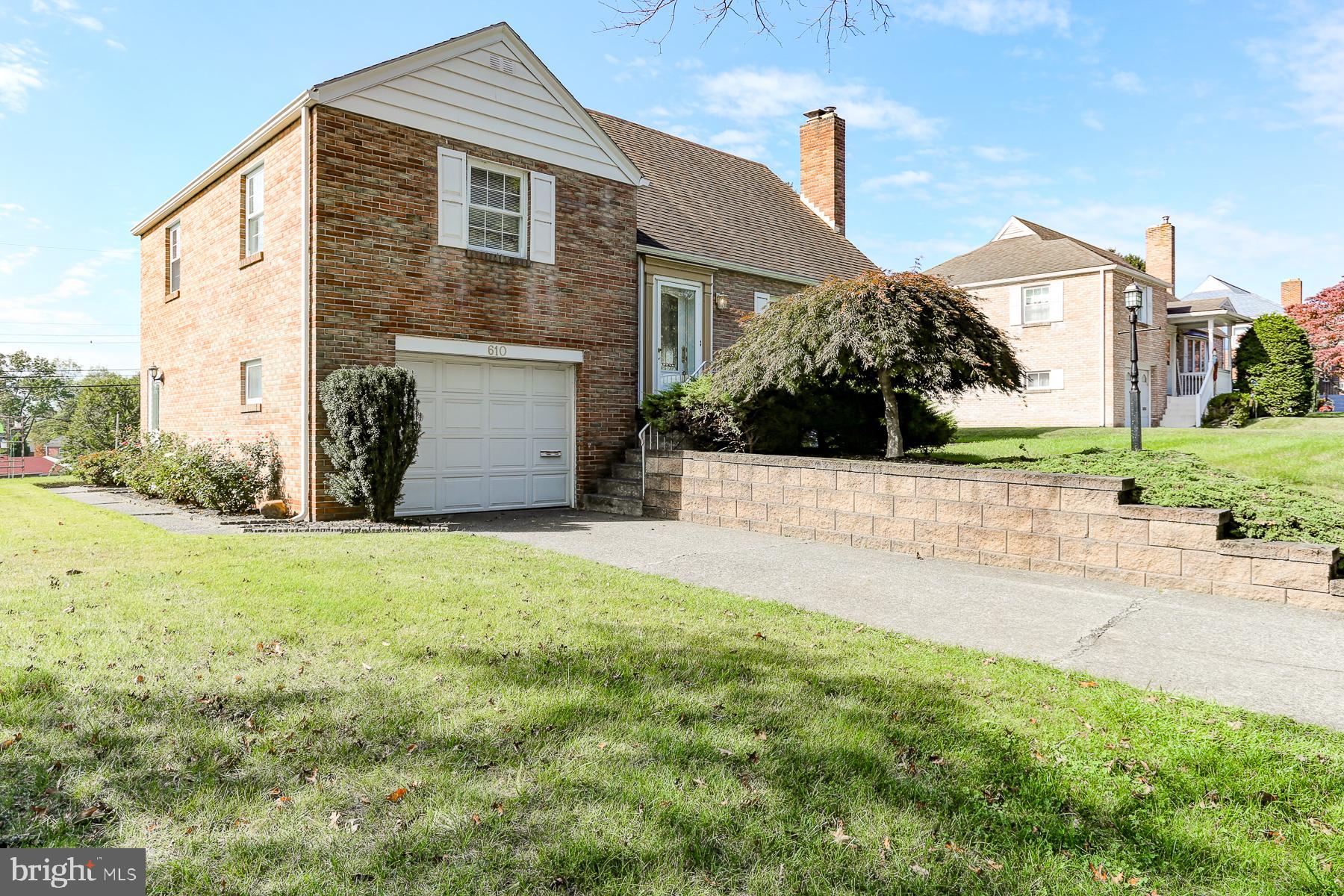 610 Luther Road Harrisburg, PA 17111 - Photo 2 of 32