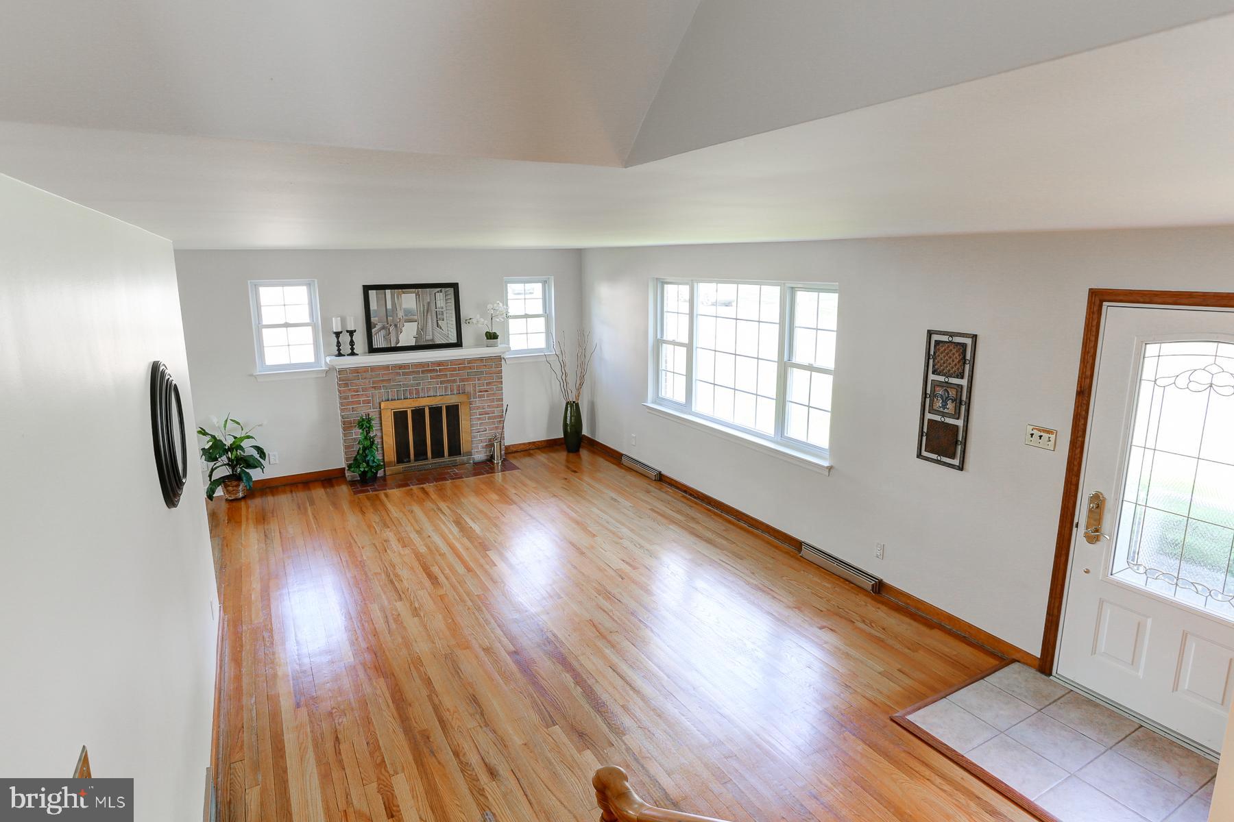 610 Luther Road Harrisburg, PA 17111 - Photo 5 of 32