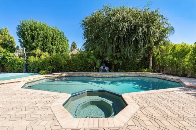 a view of a backyard space
