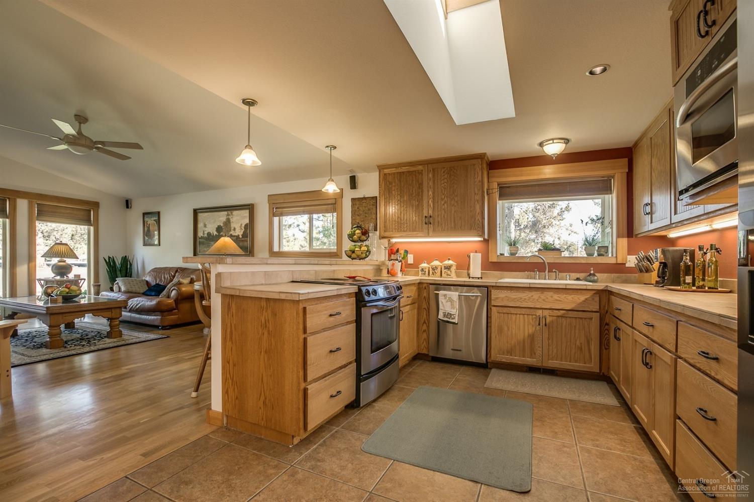 67134 Gist Road Bend, OR 97703 - Photo 6 of 24 Additional Photo