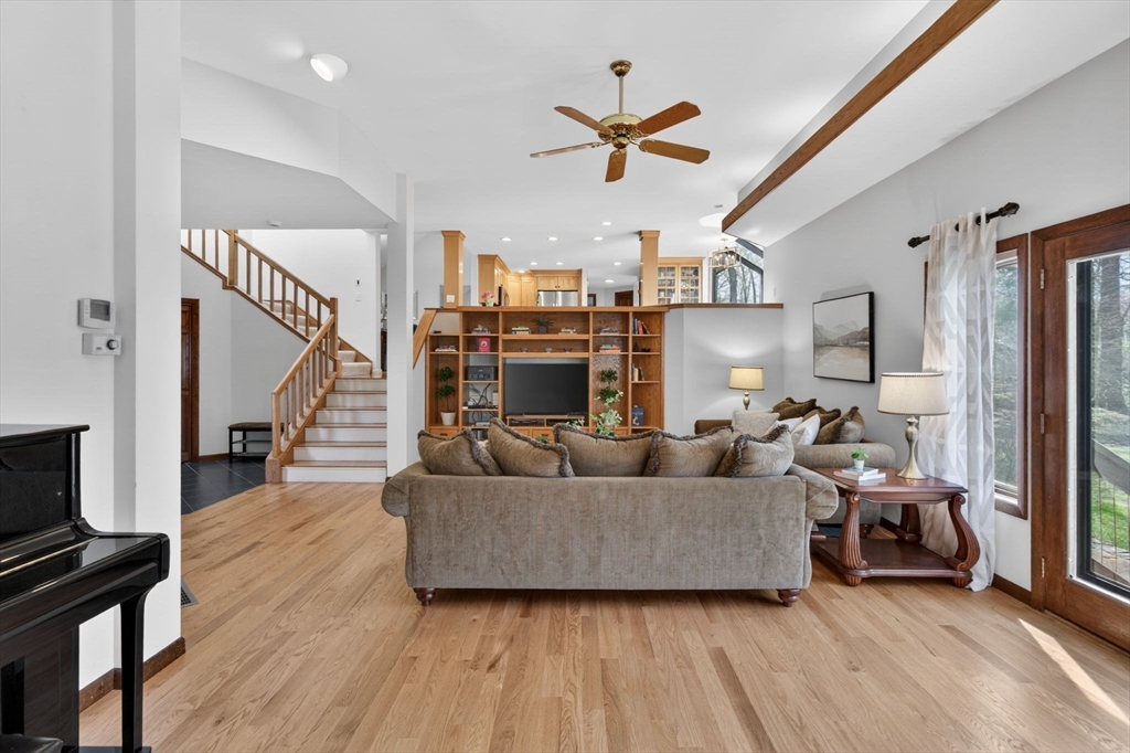 23 Greybirch Road Andover, MA 01810 - Photo 4 of 42