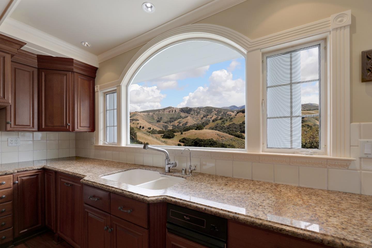 75 Robley Road Salinas, CA 93908 - Photo 9 of 53