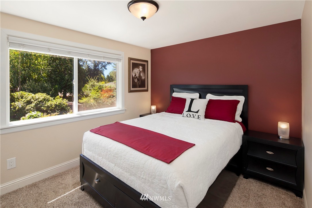 11014 Northeast 150th Street Bothell, WA 98011 - Photo 9 of 18 Gallery Image 9