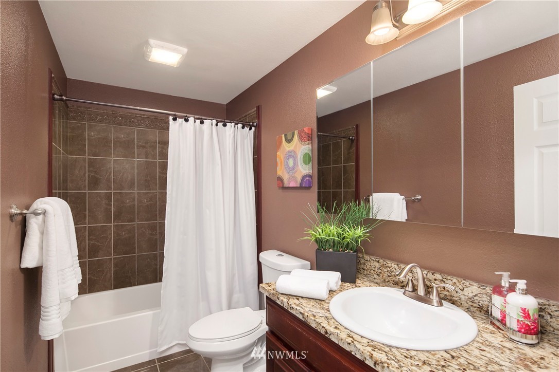11014 Northeast 150th Street Bothell, WA 98011 - Photo 10 of 18 Gallery Image 10