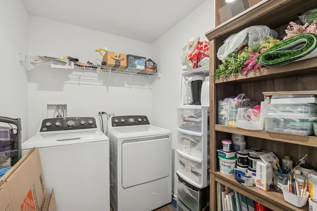 $355,000 | 709 Neubauer Circle, Lindenhurst, IL 60046