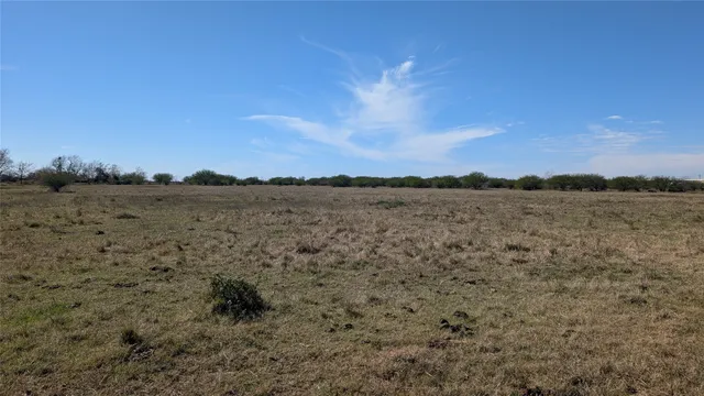 $500,000 | 0 South Meadow Lane, El Campo, TX 77437