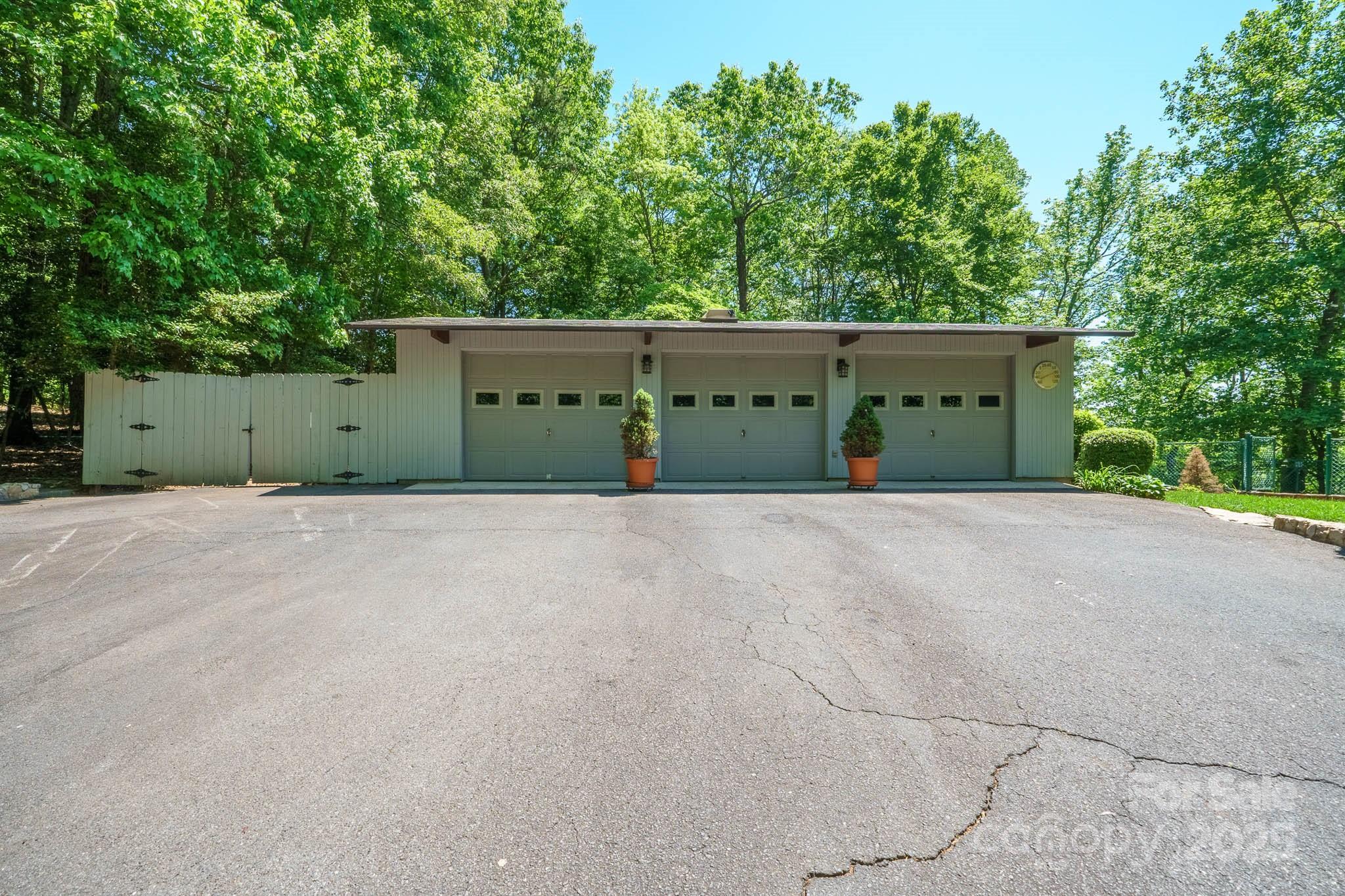3165 Laurel Ridge Road Northwest Hickory, NC 28601 - Photo 43 of 48