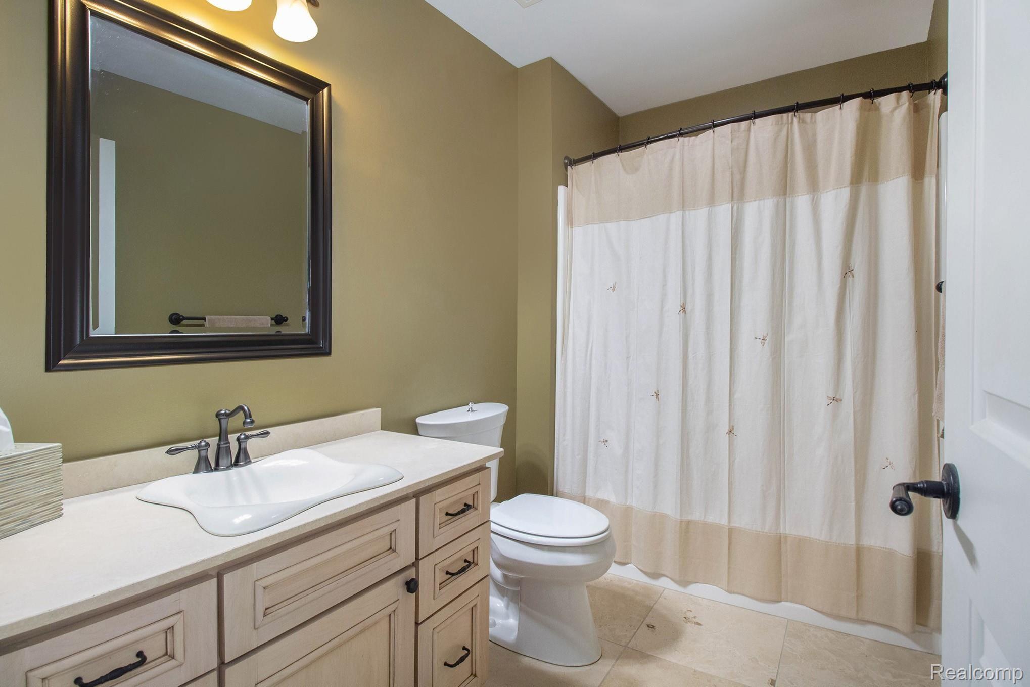 3203 Outback Trail Pinckney, MI 48169 - Photo 20 of 28 20.jpg