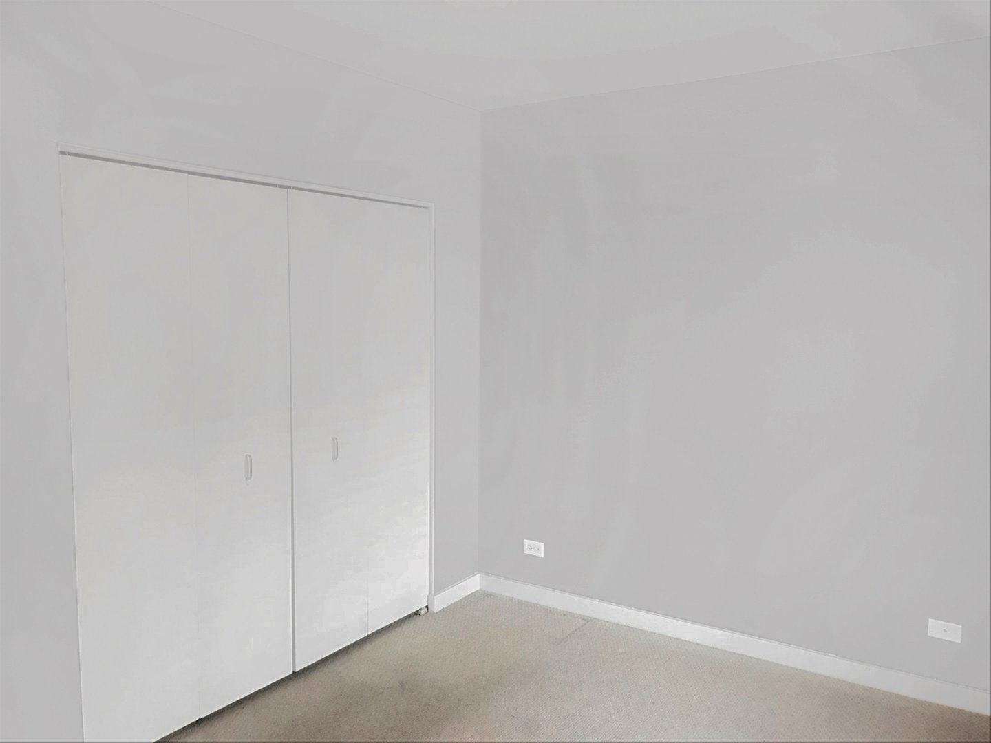 2231 West Maypole Avenue, Unit 201 Chicago, IL 60612 - Photo 7 of 10 a view of an empty room